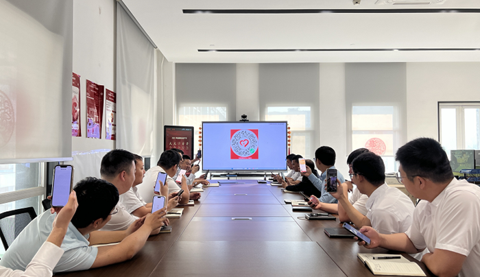 配图.png